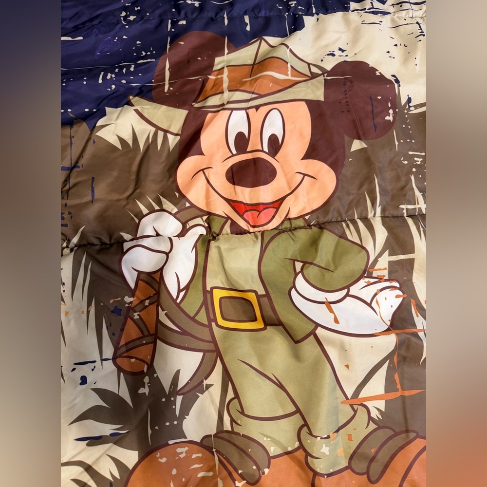 Mickey’s Jungle Trek Adventure, Kids Sleeping Bag, Zipper Fully Functional - Picture 4 of 15